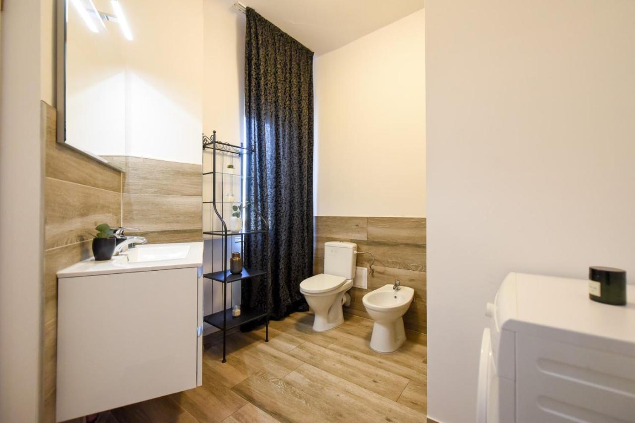 Discover Comfort: Charming & Spacious In The Old Town Bucarest