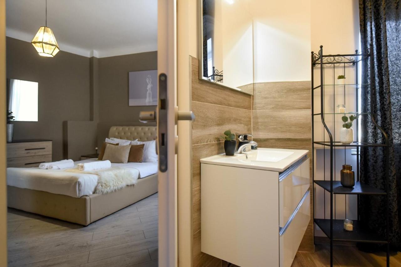 Appartamento Discover Comfort: Charming & Spacious In The Old Town Bucarest