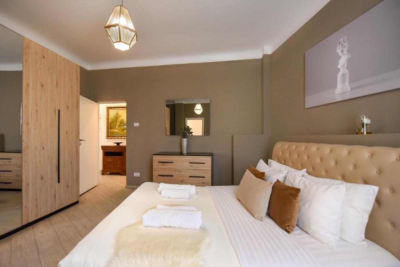 Discover Comfort: Charming & Spacious In The Old Town * Bucarest